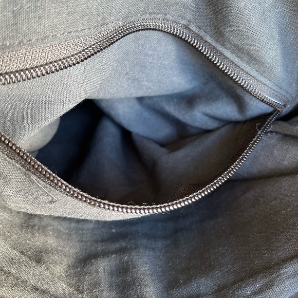 🧶 Felted Wool Shoulder Bag - Picture 10 of 10